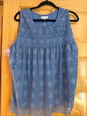 Max Studio Blue Smocked Sleeveless Print Camisole